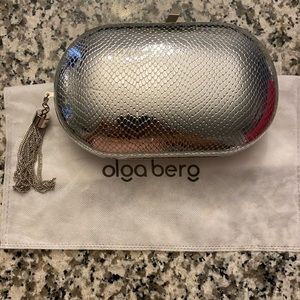 Oloa bero clutch (Authentic)